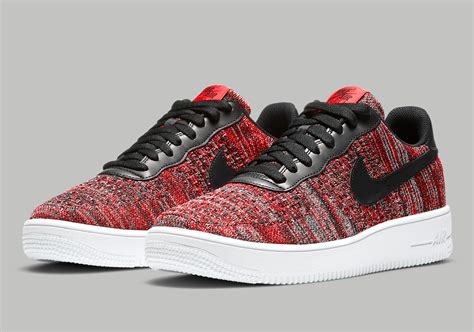 nike air force mit roten strefen|nike air force 1 flyknit.